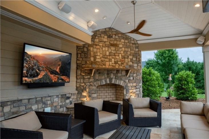 55 Inch High Brightness Outdoor TV Display